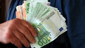Euro: Aproape 1.400 de arestări pentru pariuri ilegale