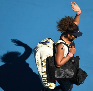 Naomi Osaka a fost amendată și riscă excluderea de la Roland Garros