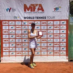 Cristina Dinu câștigă la simplu și la dublu turneul ITF Antalya