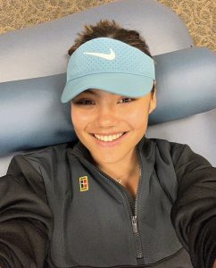 Emma Răducanu, calificată în optimi la Indian Wells; Bianca Andreescu, eliminată de Iga Swiatek