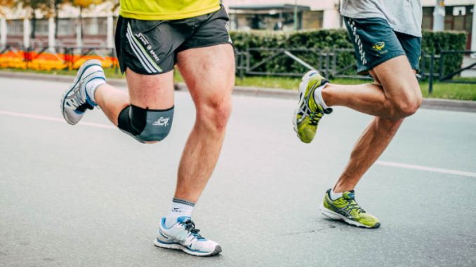 Cum influențează proteza de genunchi viteza și explozia unui alergător